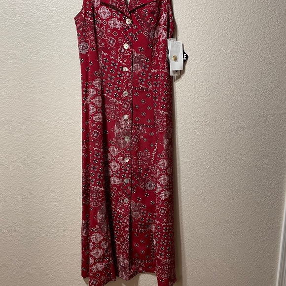 K studio cranberry dress. Long polyester. - Picture 2 of 12